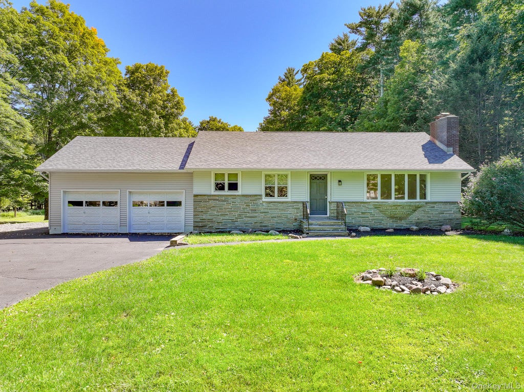 Photo of 34 Van Buskirk Road, Saugerties, NY 12477 (MLS # 1051415)