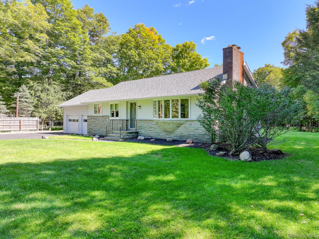 Photo of 34 Van Buskirk Road, Saugerties, NY 12477 (MLS # 1051415)