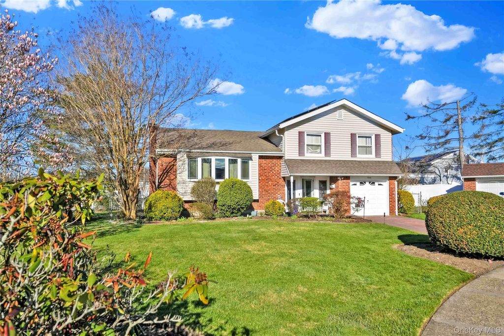 Photo of 1244 Village Court, North Baldwin, NY 11510 (MLS # 985071)