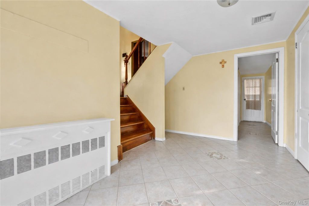 Photo of 1244 Village Court, North Baldwin, NY 11510 (MLS # 985071)