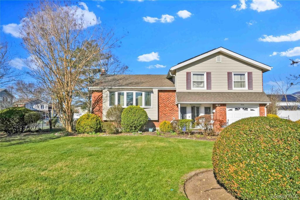 Photo of 1244 Village Court, North Baldwin, NY 11510 (MLS # 985071)