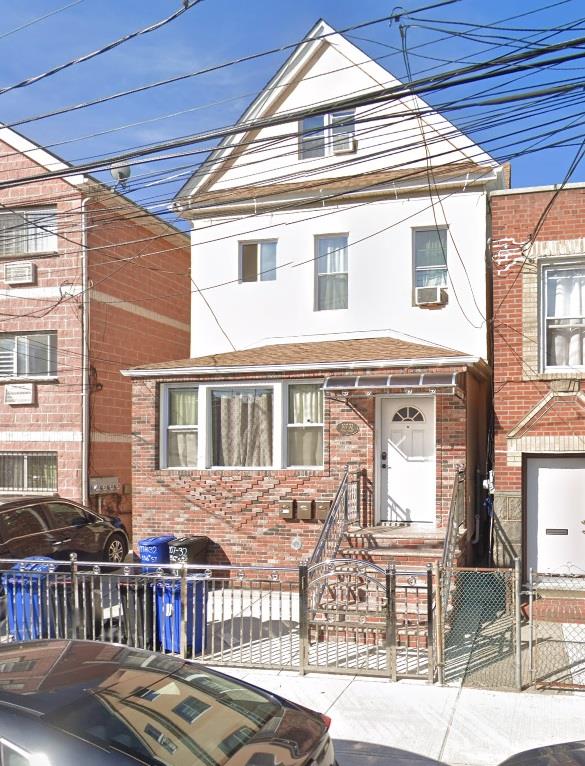 Rental Property at 156th Street, Jamaica, Queens, NY - Bedrooms: 1 
Bathrooms: 1 
Rooms: 4  - $2,700 MO.