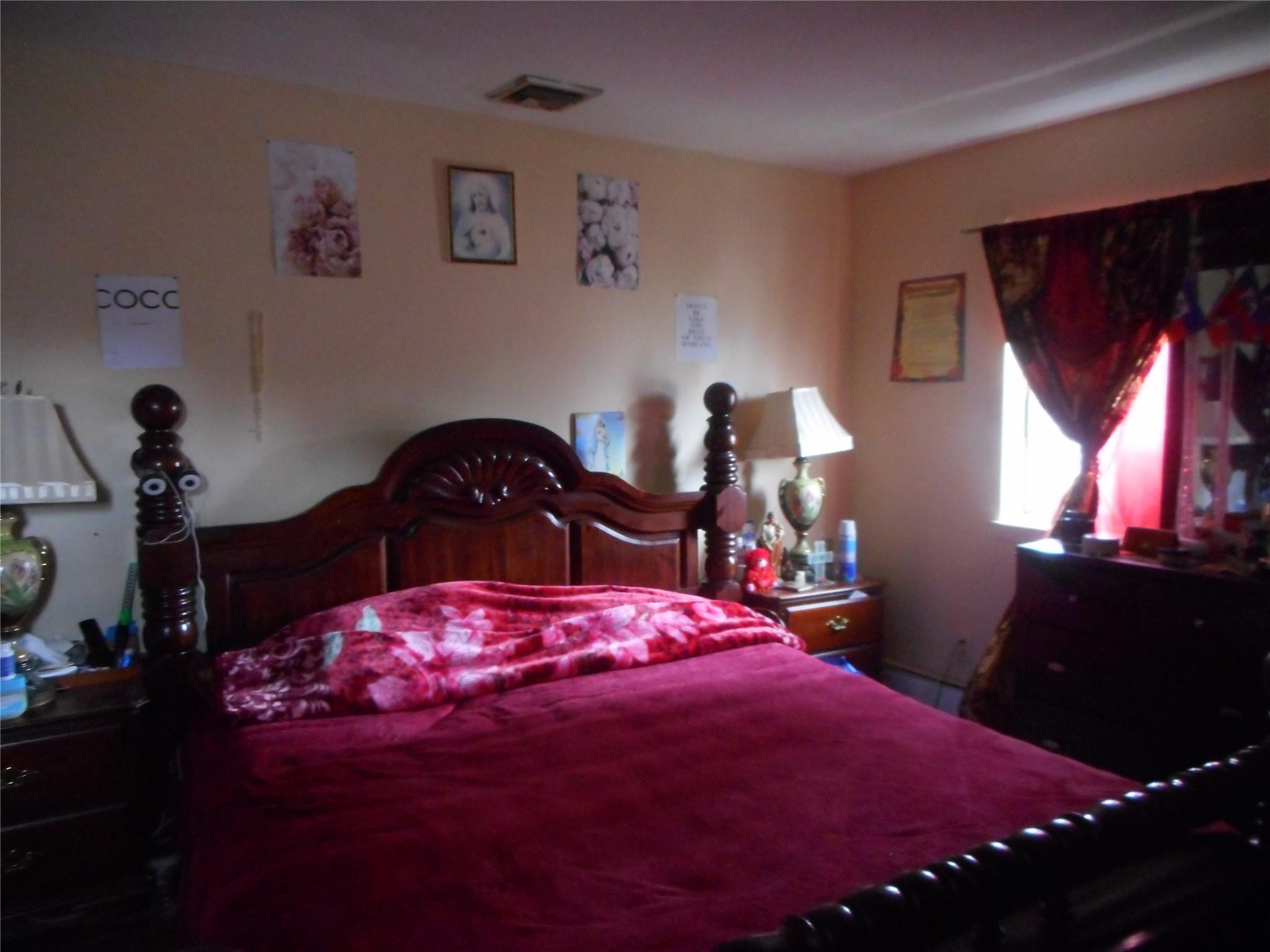 33 2nd Avenue, Westbury, New York image 8