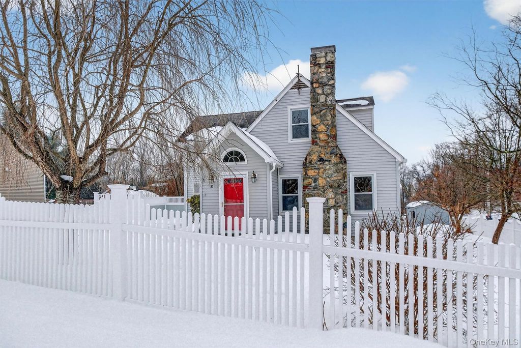 Photo of 31 Oneonta Road, Carmel, NY 10512 (MLS # 960393)