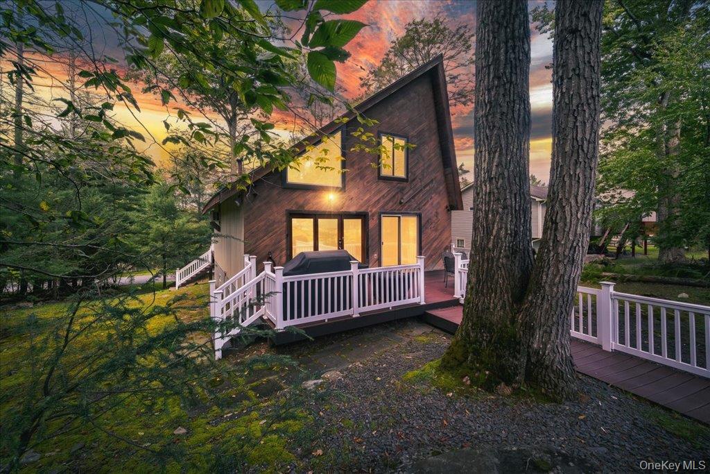 Photo of 142 N Emerald Drive, Rock Hill, NY 12775 (MLS # 1049558)