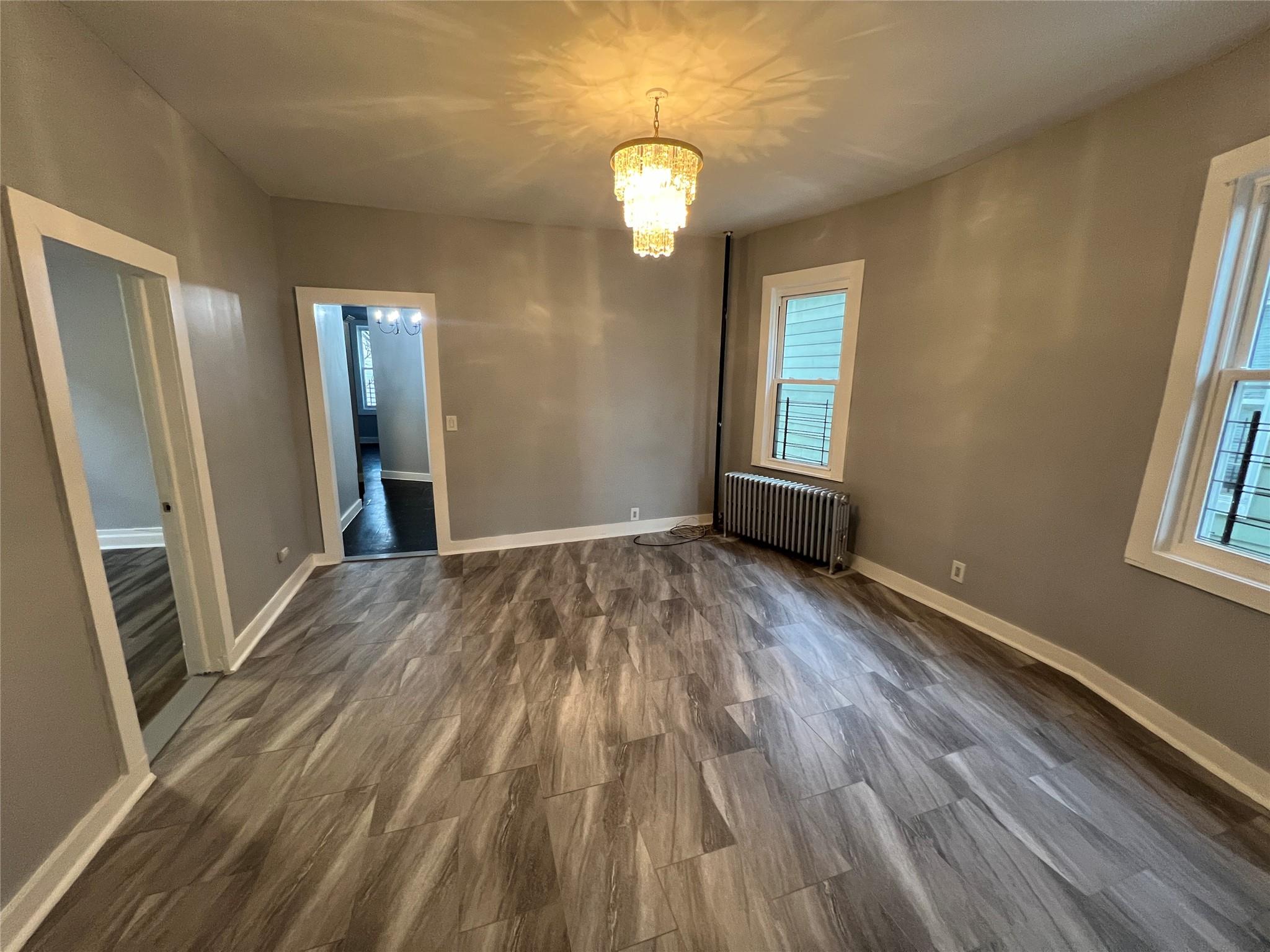 S 2nd Avenue 2nd Floor, Mount Vernon, New York - 3 Bedrooms  
1 Bathrooms  
6 Rooms - 