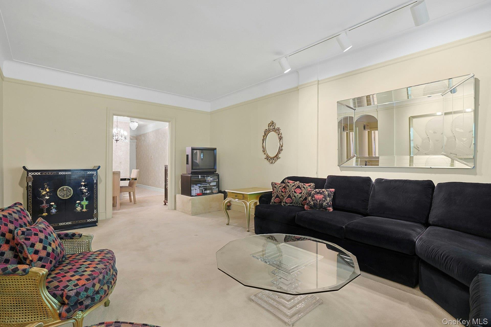 Scarsdale, New York 10583, United States, 1 Bedroom Bedrooms, ,1 BathroomBathrooms,Residential,Active,190614