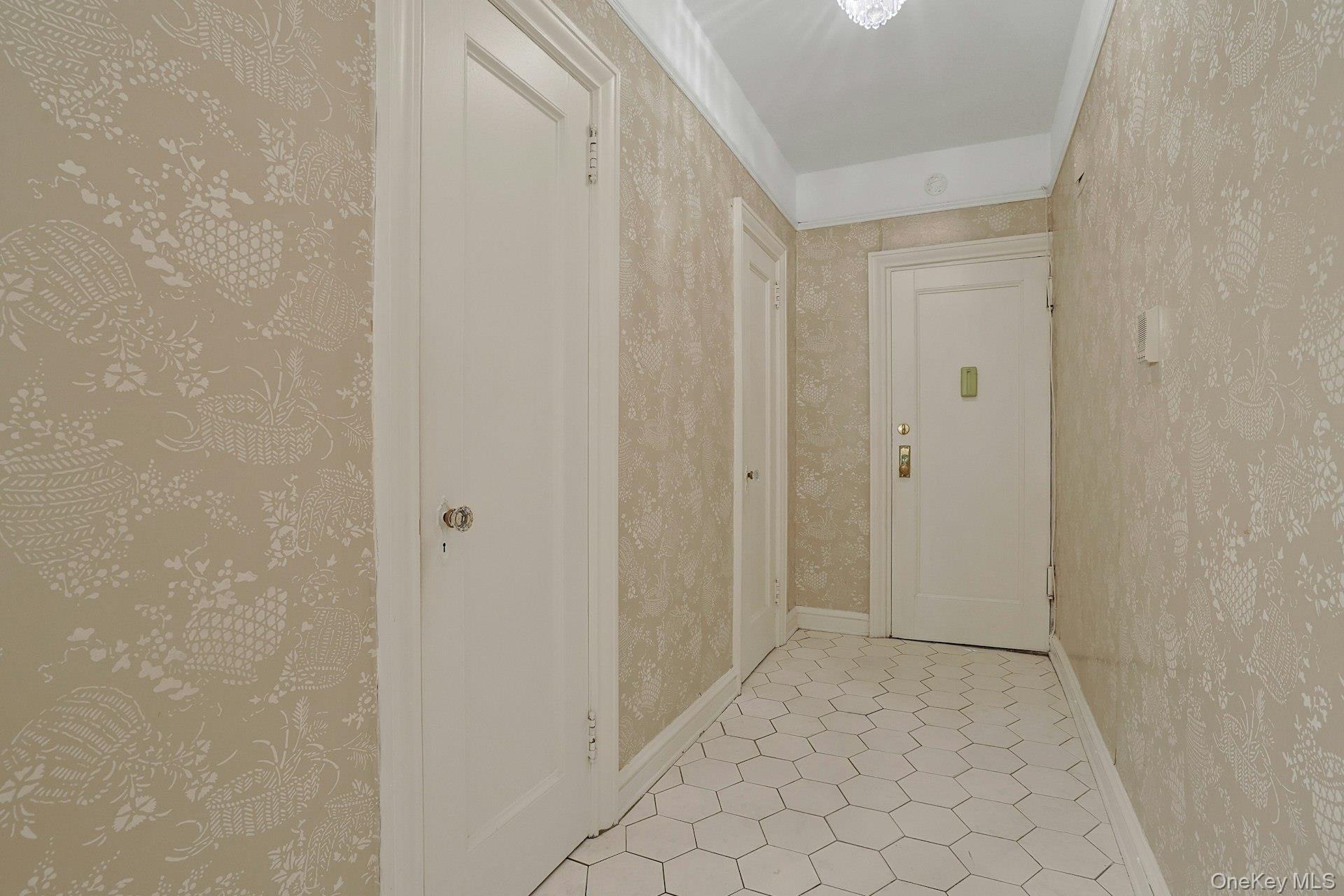 Scarsdale, New York 10583, United States, 1 Bedroom Bedrooms, ,1 BathroomBathrooms,Residential,Active,190614