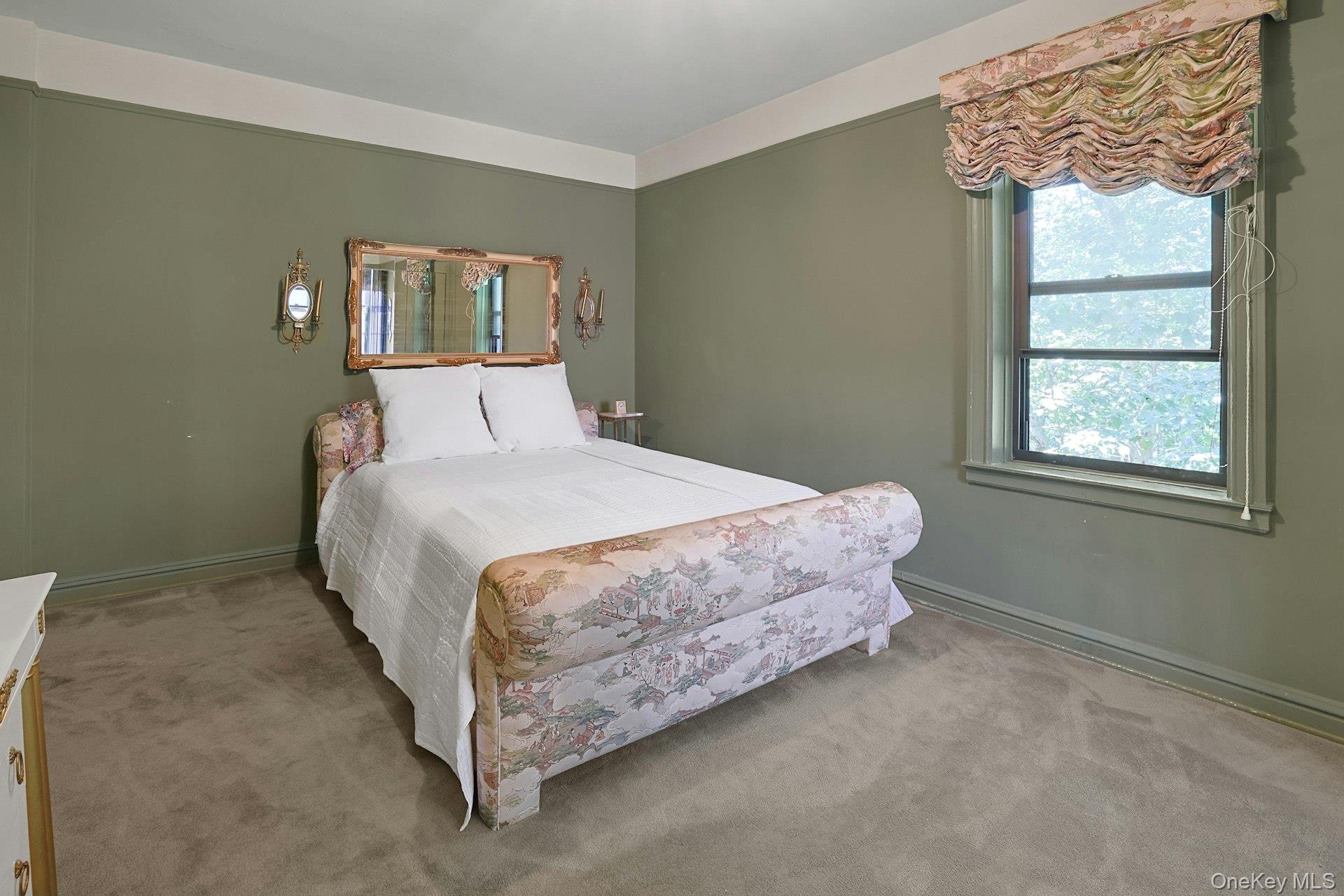 Scarsdale, New York 10583, United States, 1 Bedroom Bedrooms, ,1 BathroomBathrooms,Residential,Active,190614