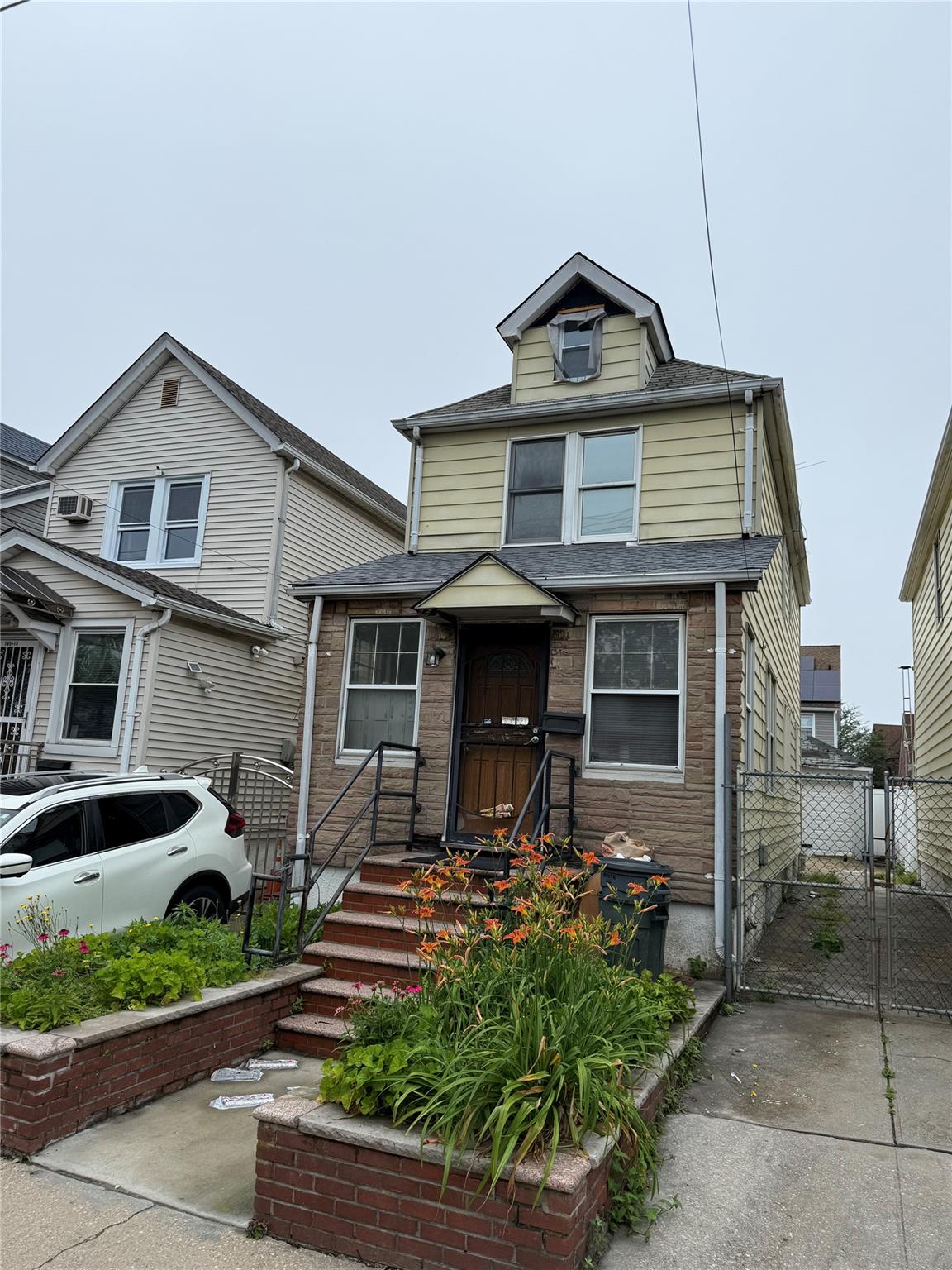 Property for Sale at 84th Street, Ozone Park, Queens, NY - Bedrooms: 4 
Bathrooms: 1 
Rooms: 6  - $799,000