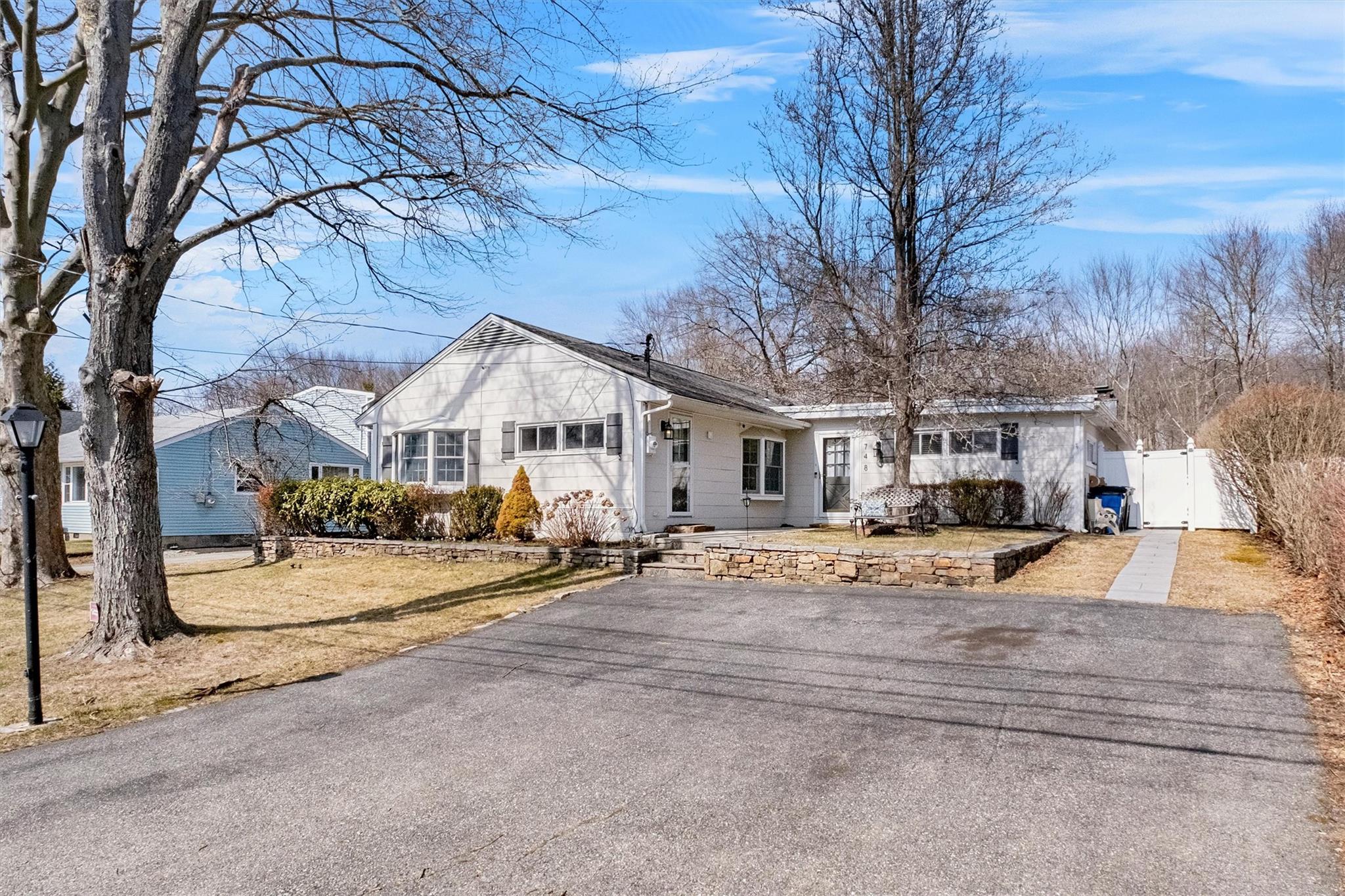 748 Locksley Road, Yorktown Heights, New York image 1