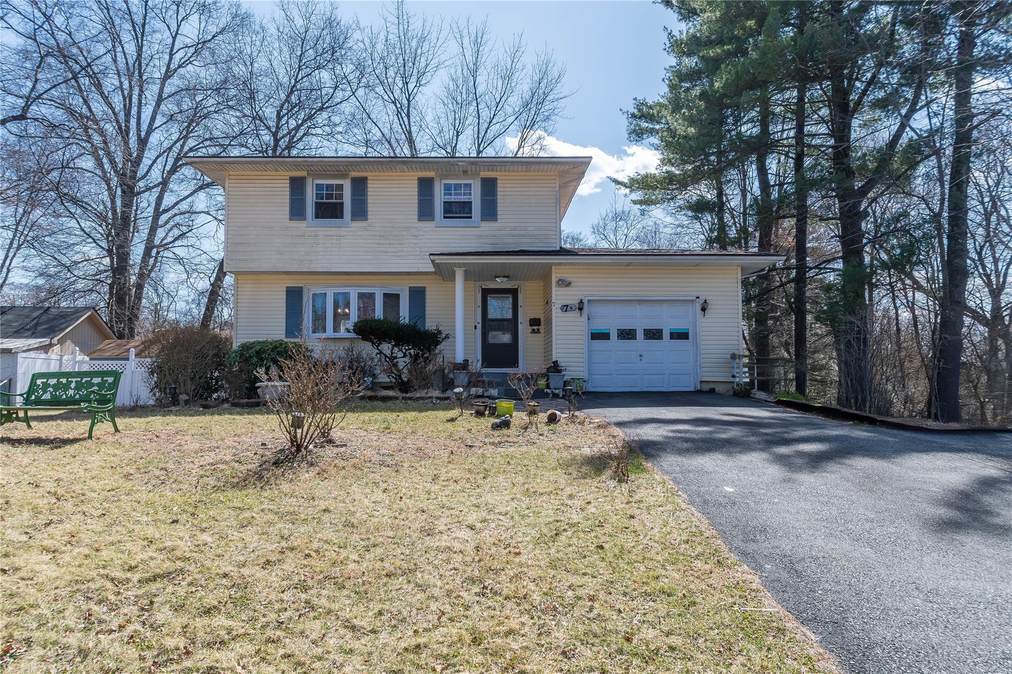 7 Merrick Lane, Spring Valley, New York image 1