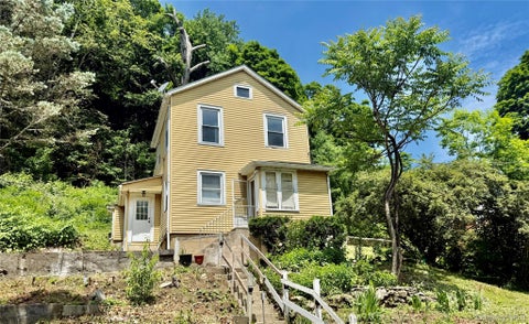Homes For Rent - 87 S Kensico Avenue<br/> Valhalla, NY 10595