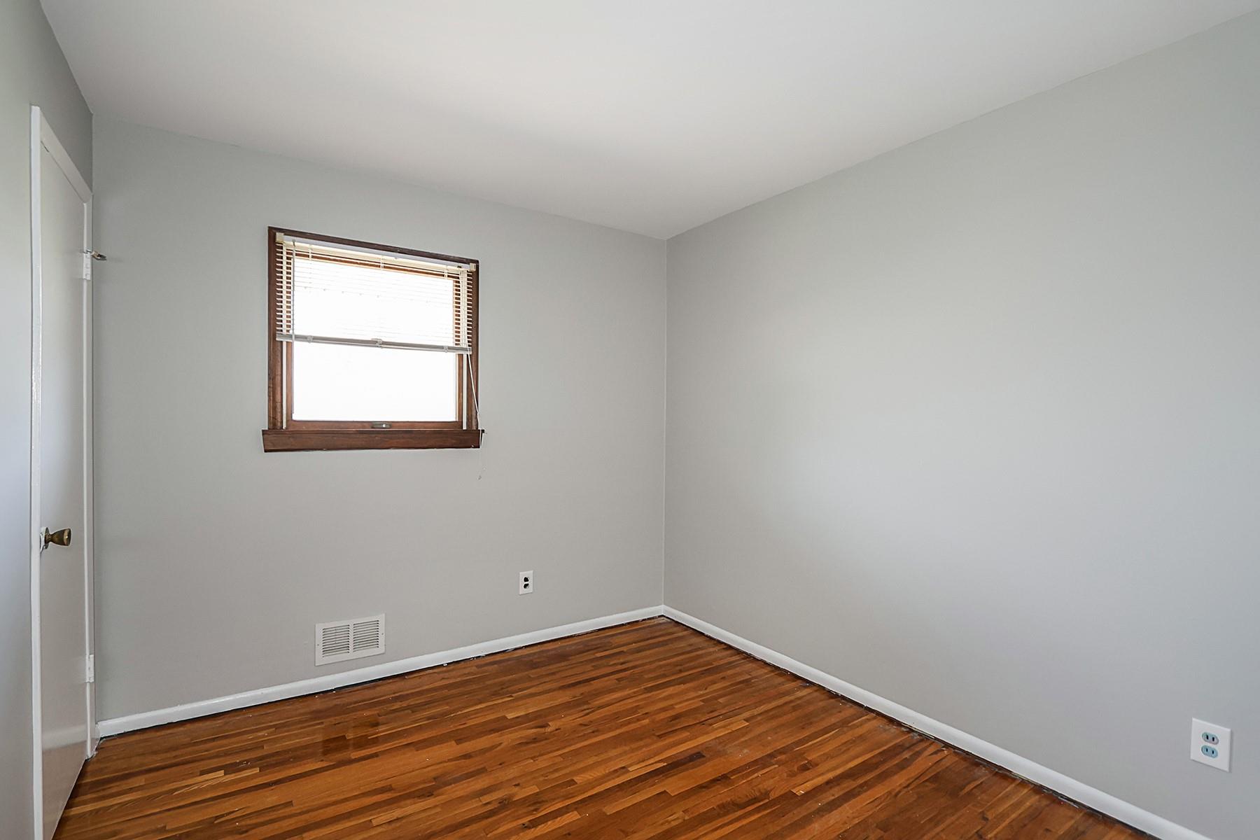 104 Utica Street, Bay Shore, New York image 20