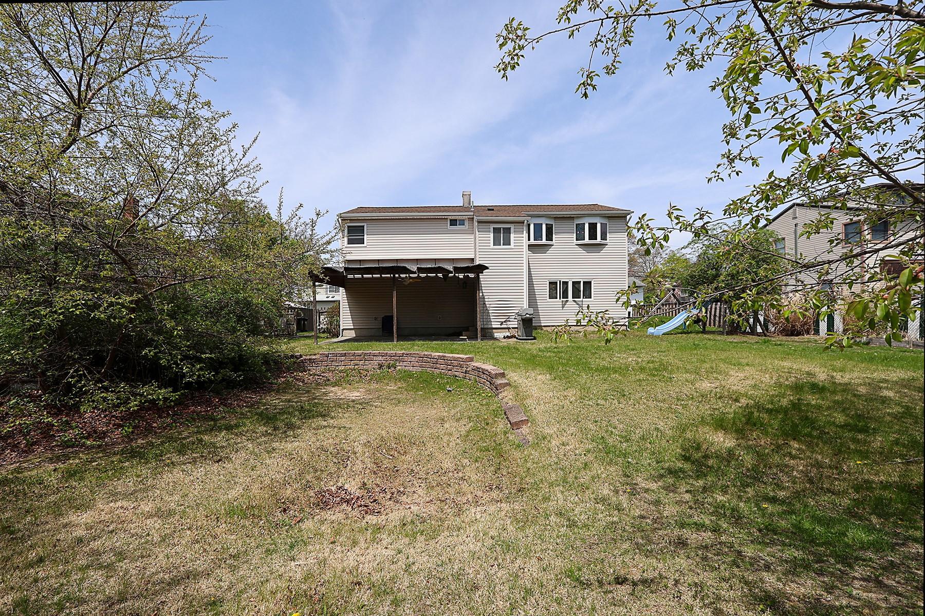 104 Utica Street, Bay Shore, New York image 33
