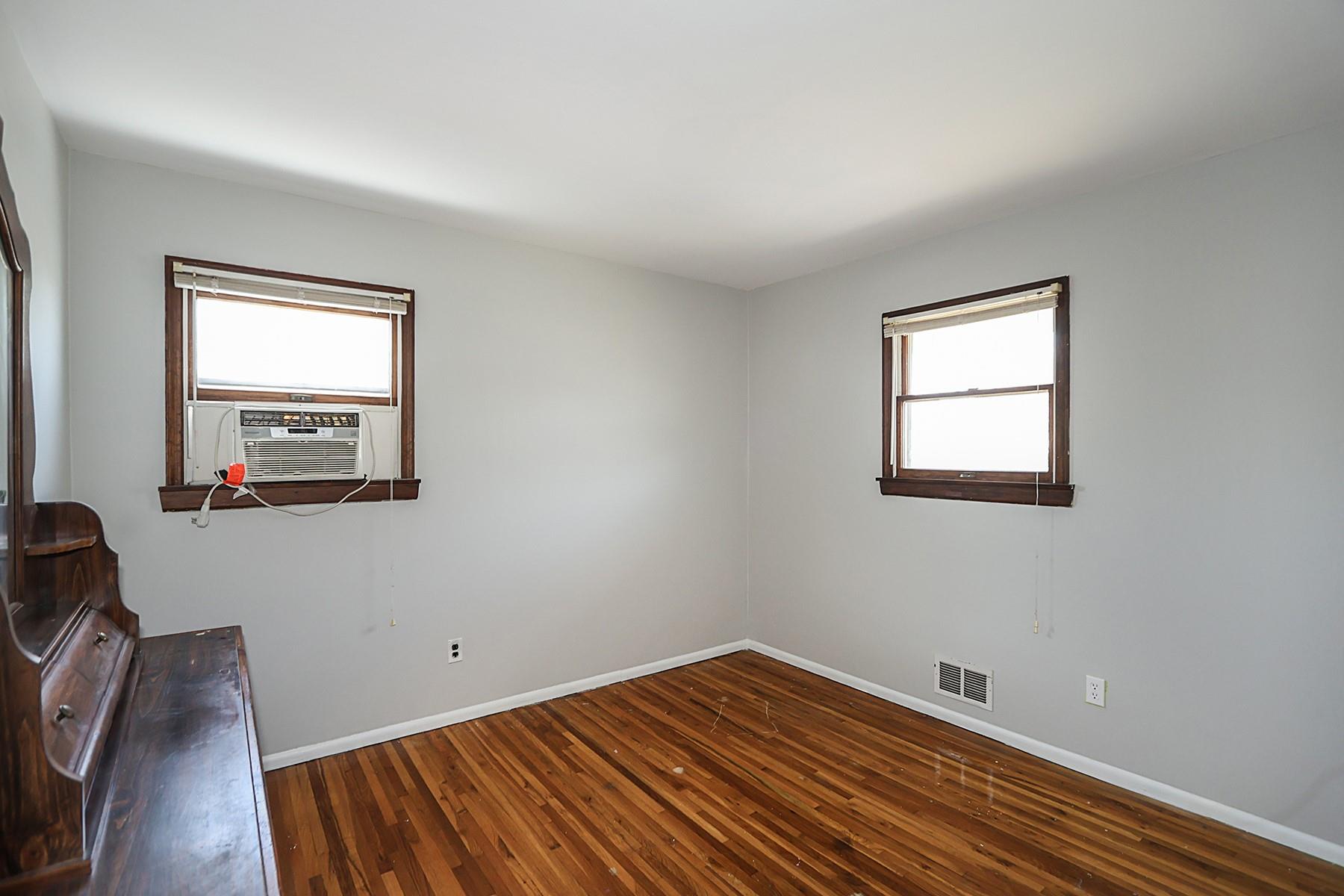 104 Utica Street, Bay Shore, New York image 19