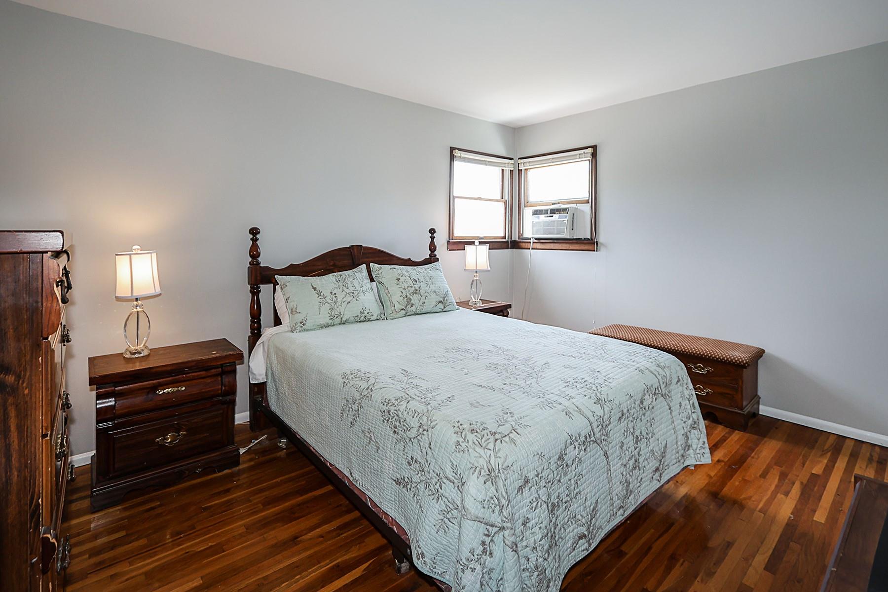 104 Utica Street, Bay Shore, New York image 17