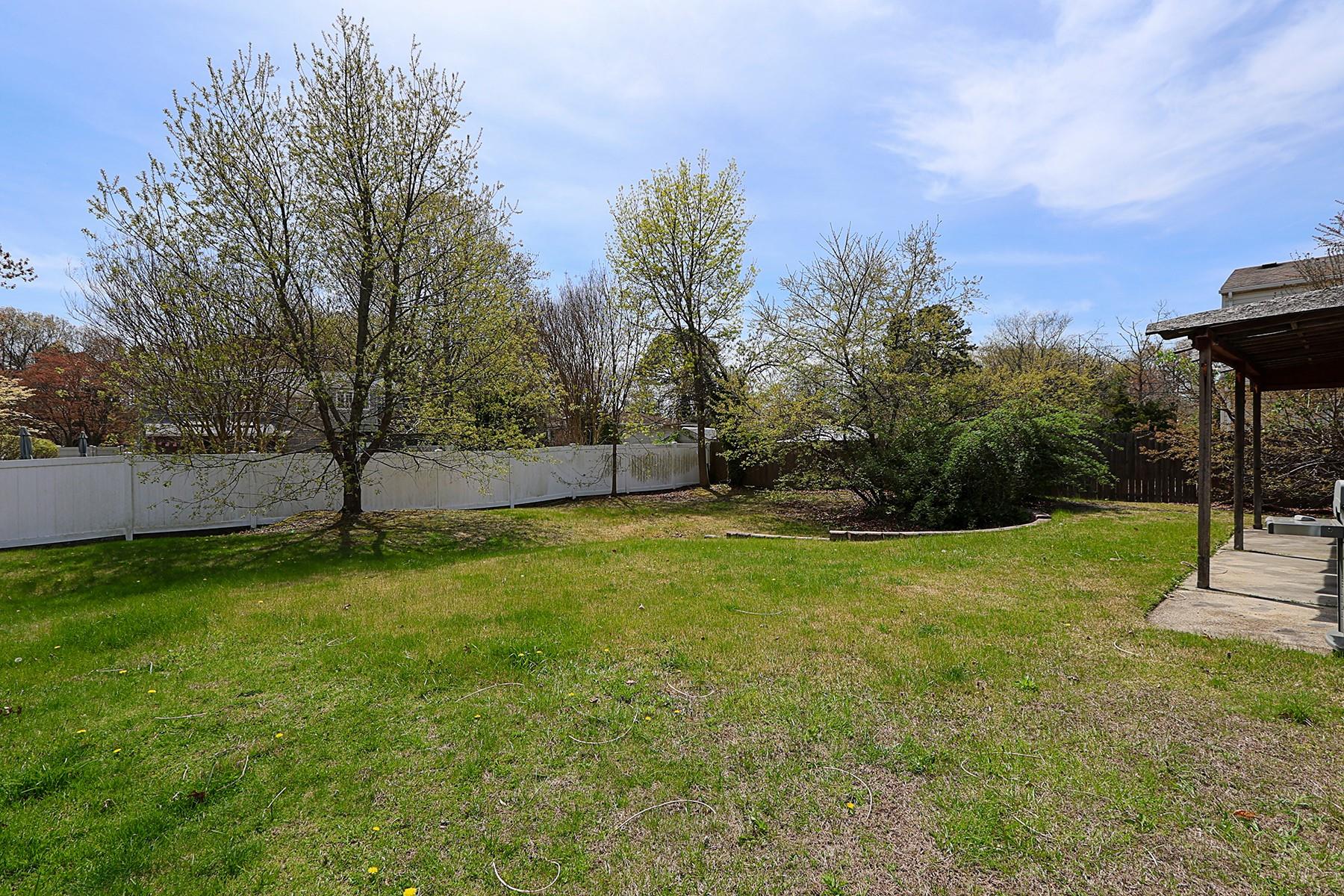 104 Utica Street, Bay Shore, New York image 30