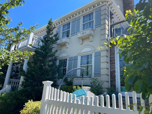 88 DUTCHESS BLVD, ATLANTIC BEACH, NY 11509 - Image bb06e8cdf9736a7f67e30bc0694a35a7/1523817027