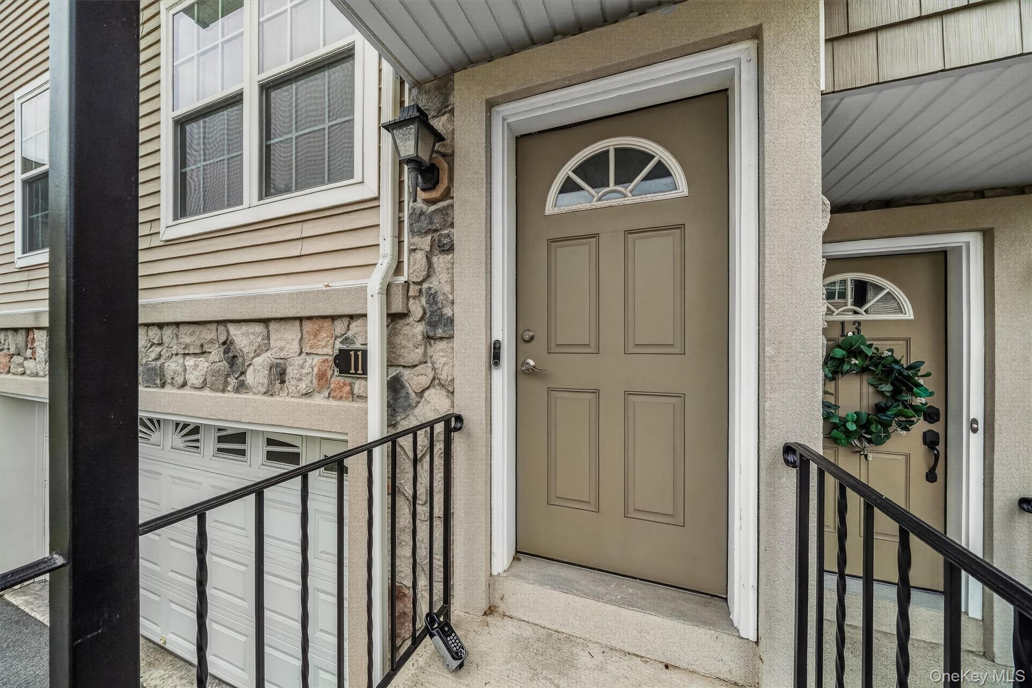 11 Hidden Creek Boulevard