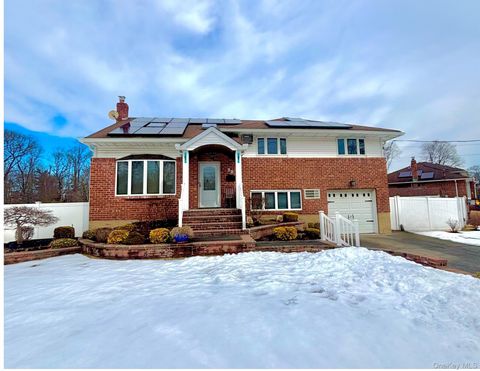 58 Lourae Drive Massapequa Park NY 11762