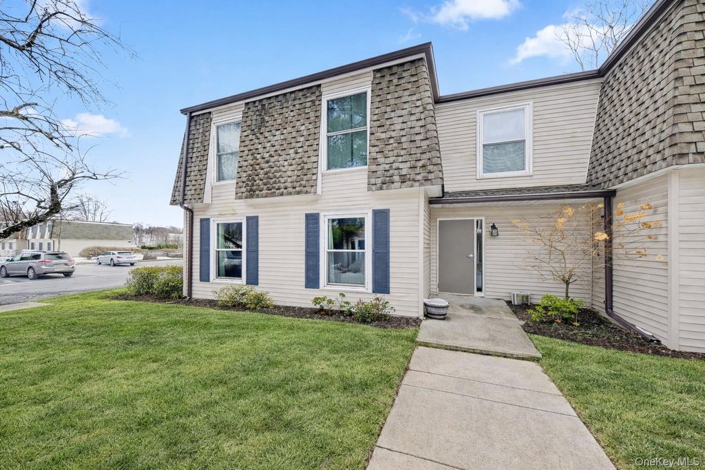 Photo of 32 Hurlihe Street #Apt. A, Poughkeepsie, NY 12601 (MLS # 963206)