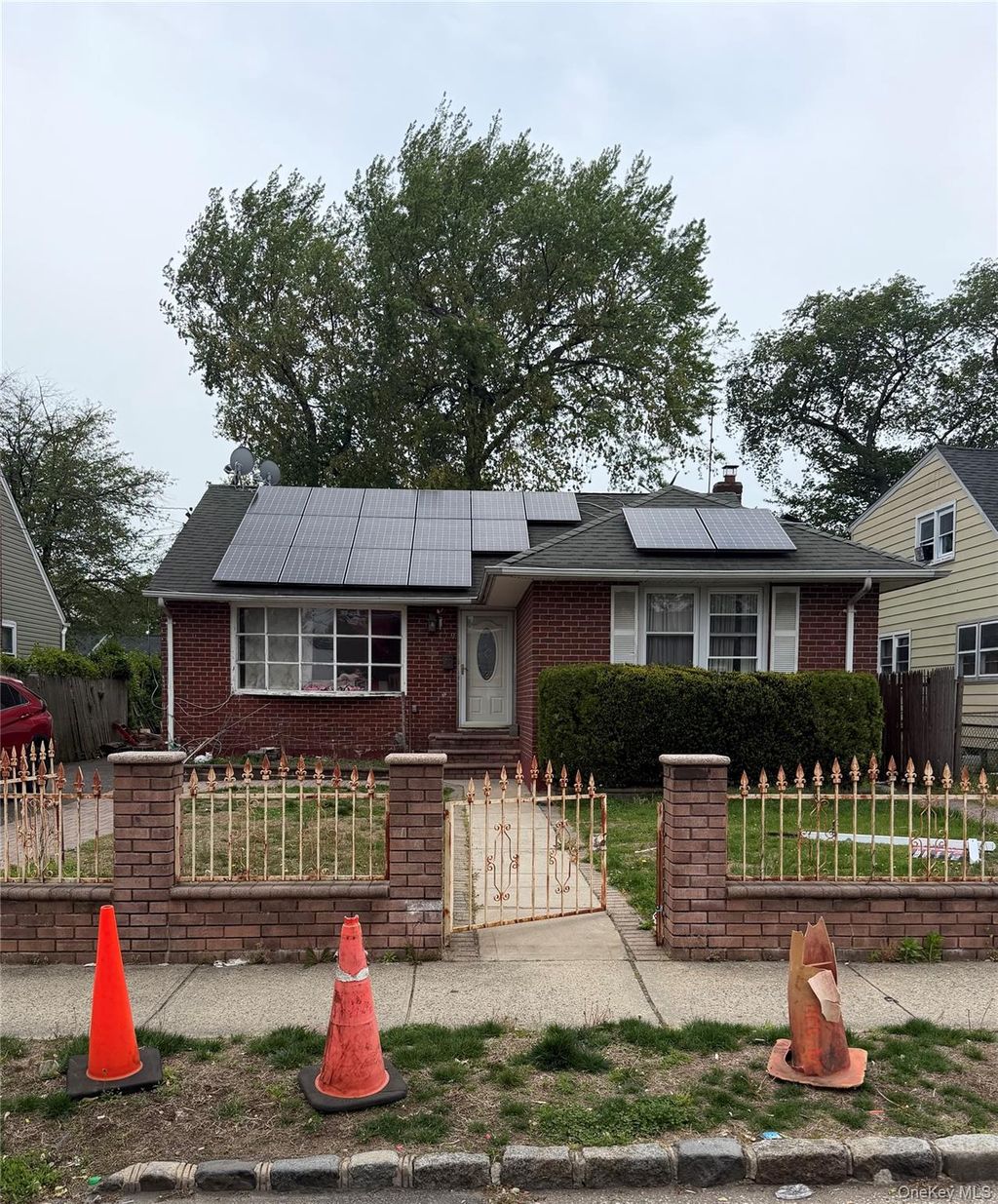 Photo of 179 Kinkel Street, Westbury, NY 11590 (MLS # 996762)
