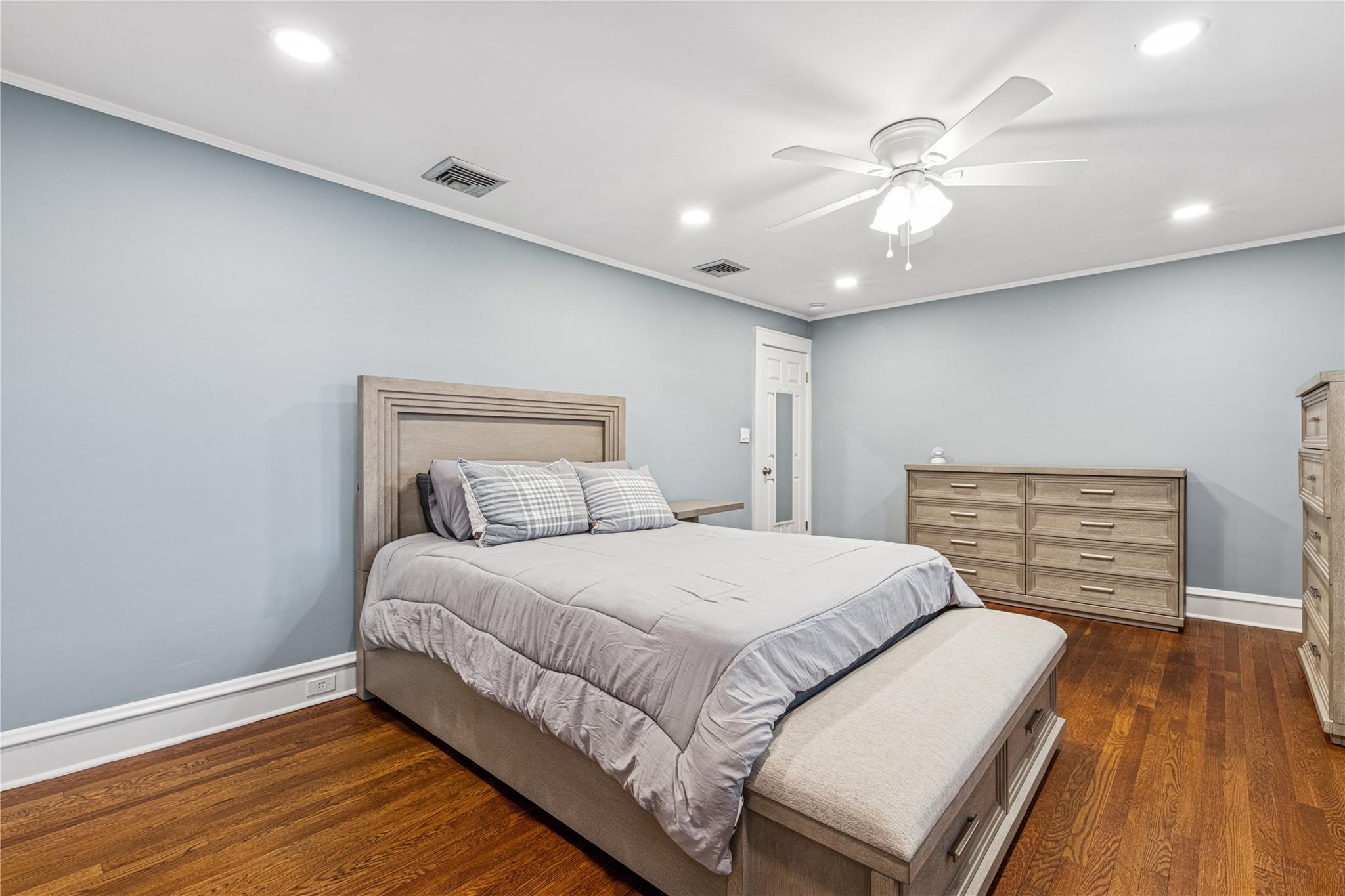 363 Hempstead Avenue, Rockville Centre, New York image 31