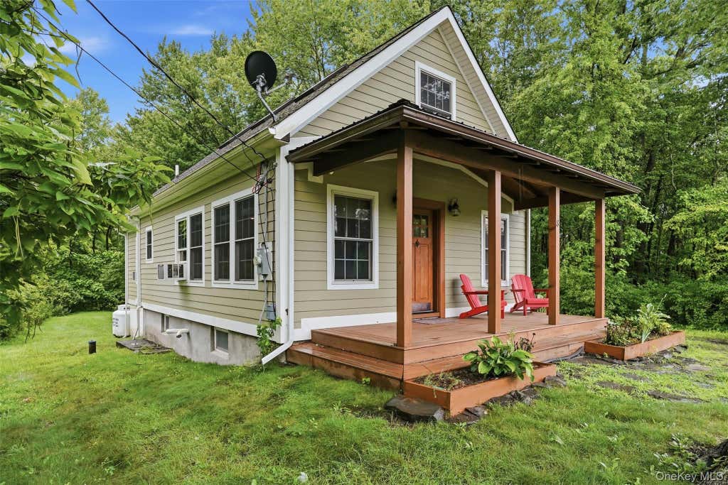 Photo of 8 S Ohioville Road, New Paltz, NY 12561 (MLS # 1037624)