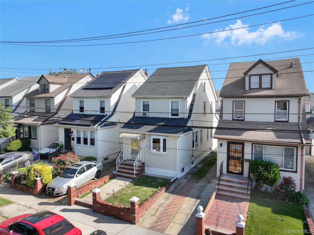 Photo of 225-25 106th Avenue, Queens Village, NY 11429 (MLS # 1000397)