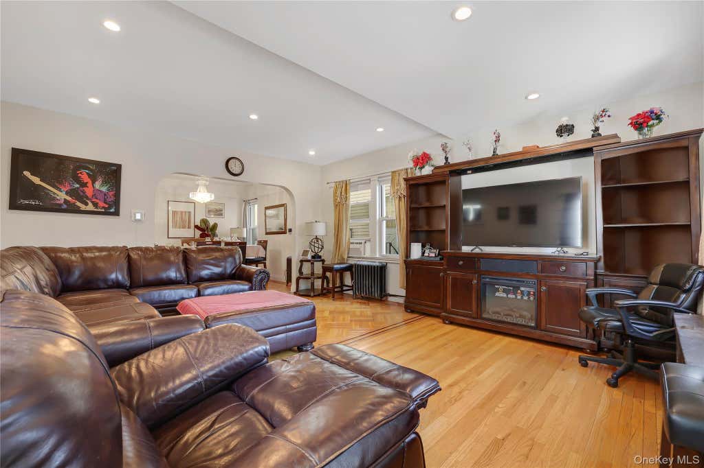 Photo of 225-25 106th Avenue, Queens Village, NY 11429 (MLS # 1000397)