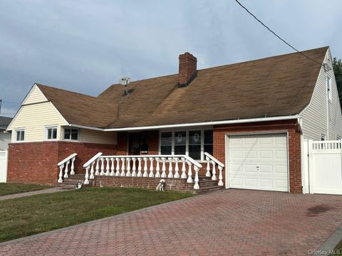 Photo of 209 Nassau Avenue, Freeport, NY 11520 (MLS # 918864)