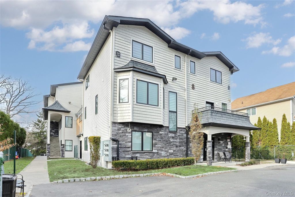 Photo of 8 Neil Road #213, Spring Valley, NY 10977 (MLS # 801773)