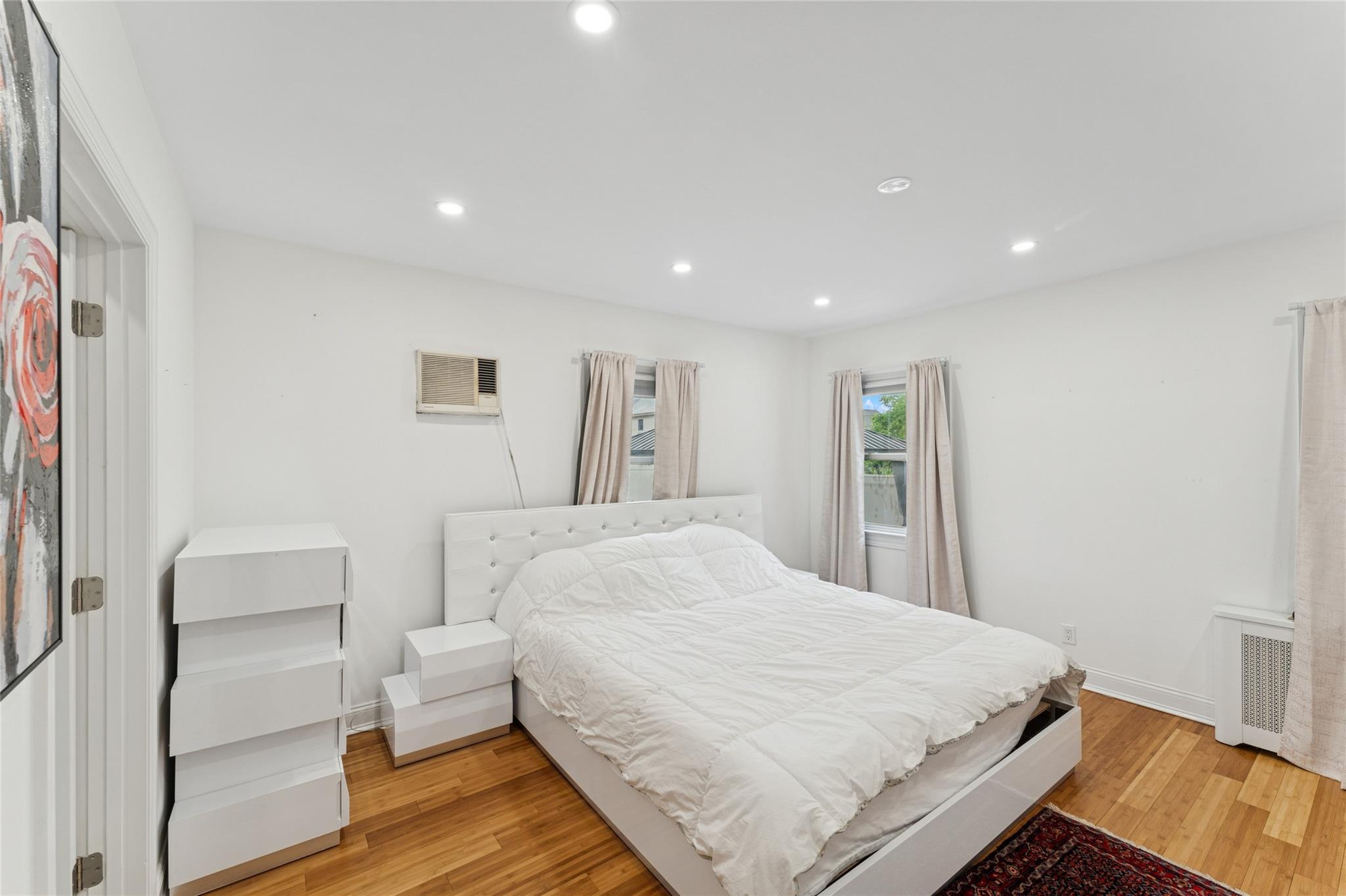 694 The Fenway, Baldwin, New York image 17