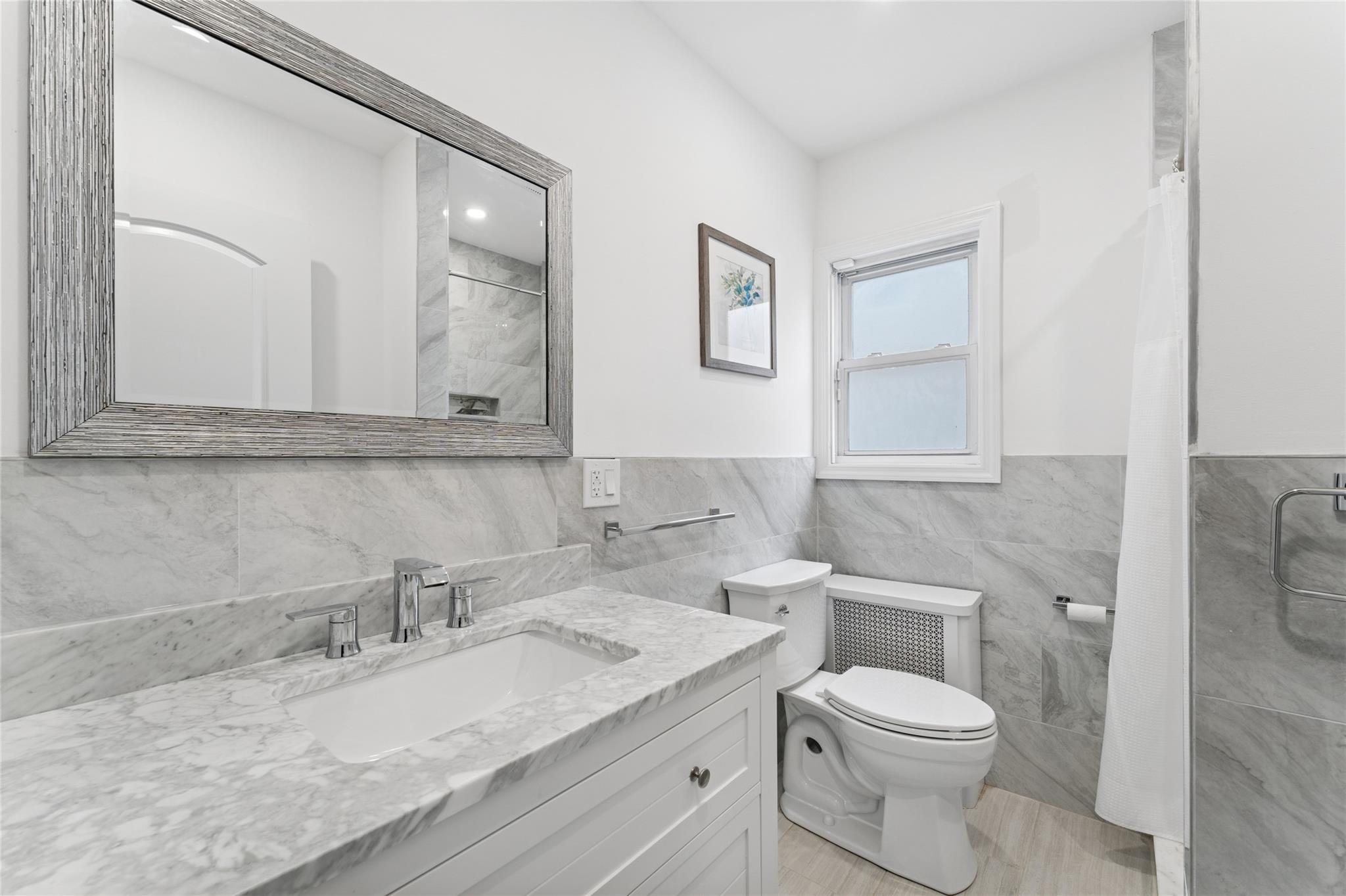 694 The Fenway, Baldwin, New York image 15