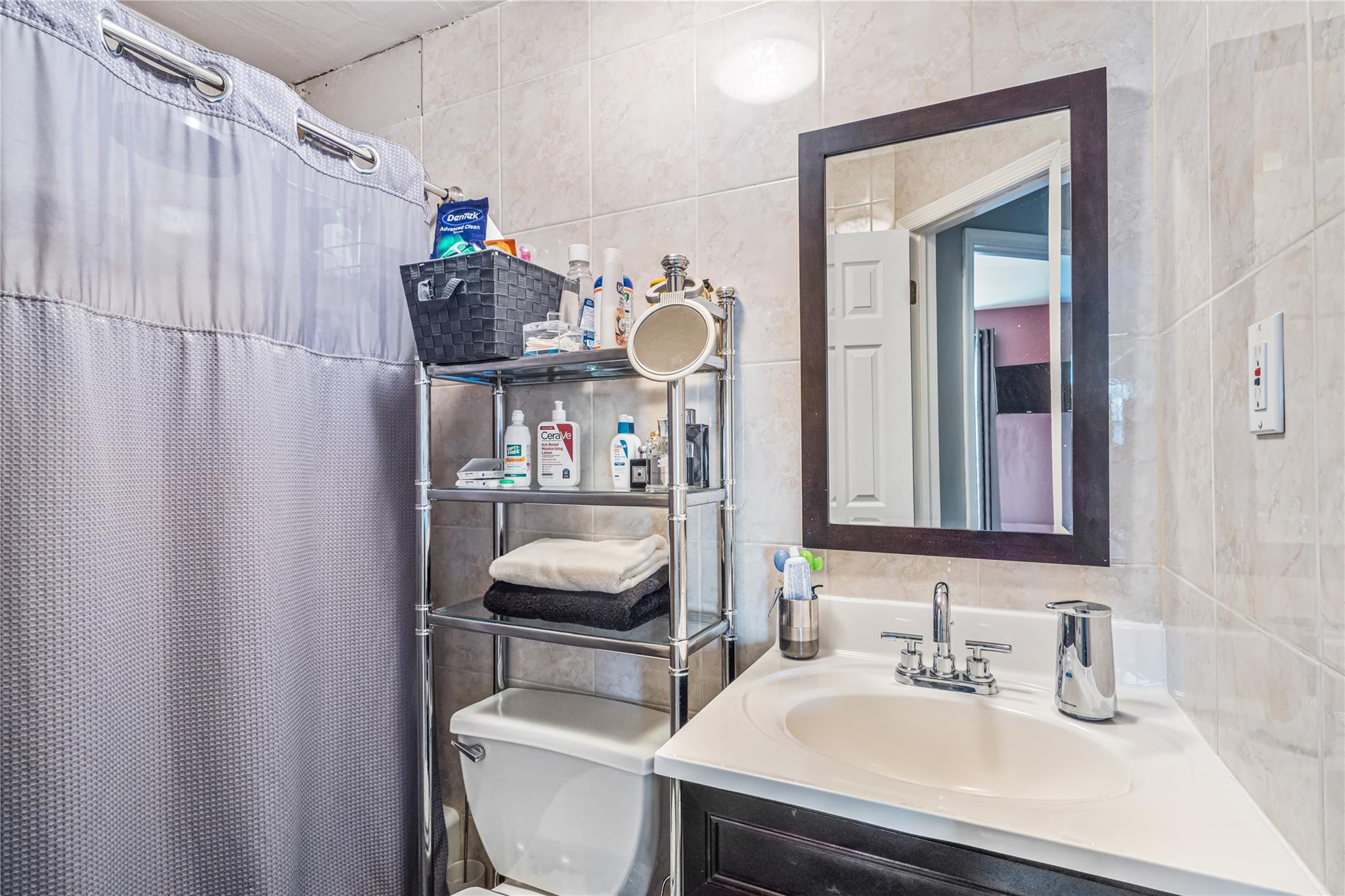 6420 Perry Avenue, Maspeth, New York image 10