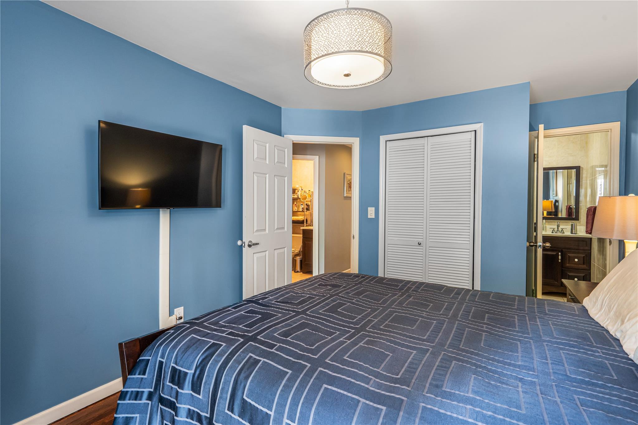 6420 Perry Avenue, Maspeth, New York image 8