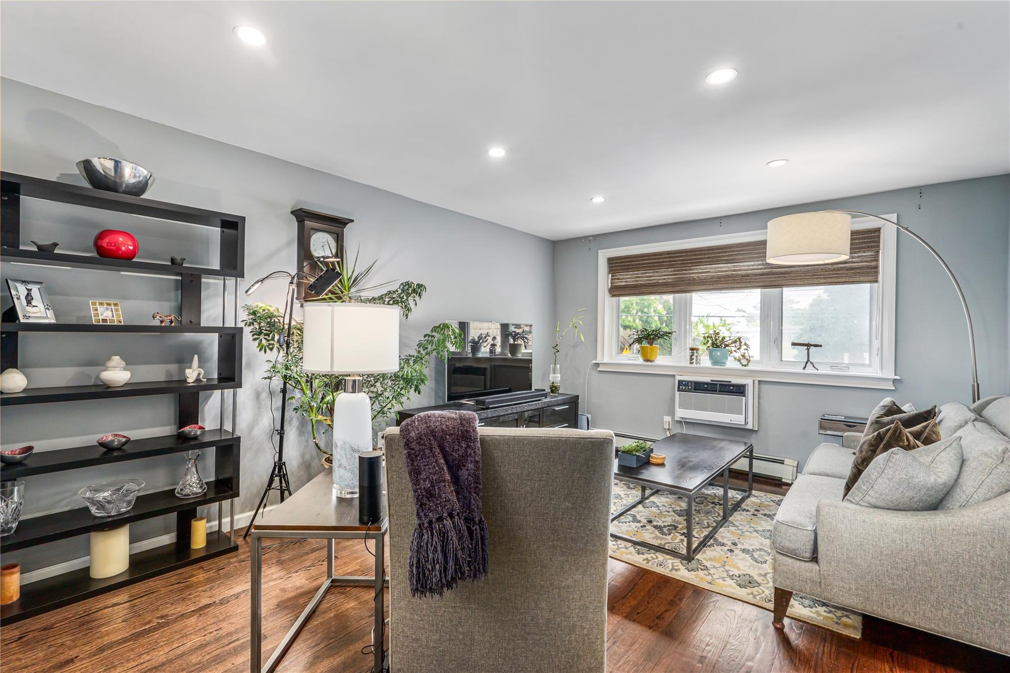 6420 Perry Avenue, Maspeth, New York image 4