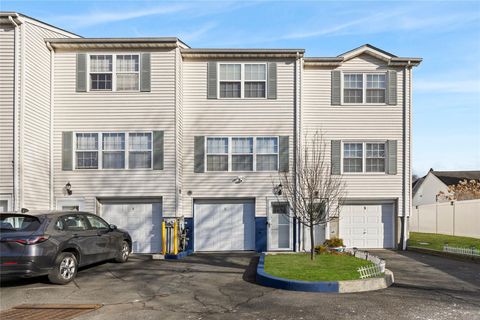 MLS: 827354