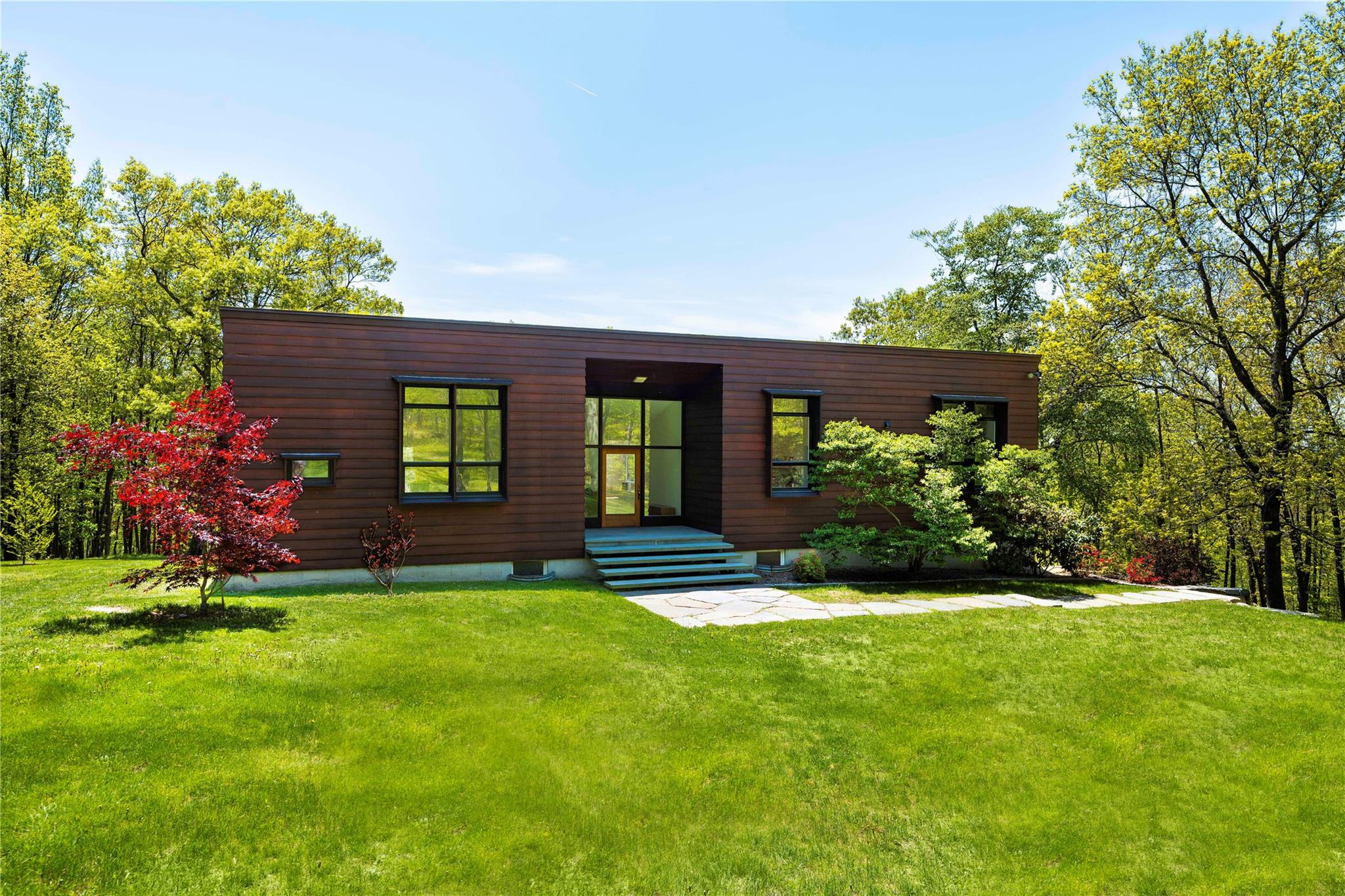 82 Moadock Road