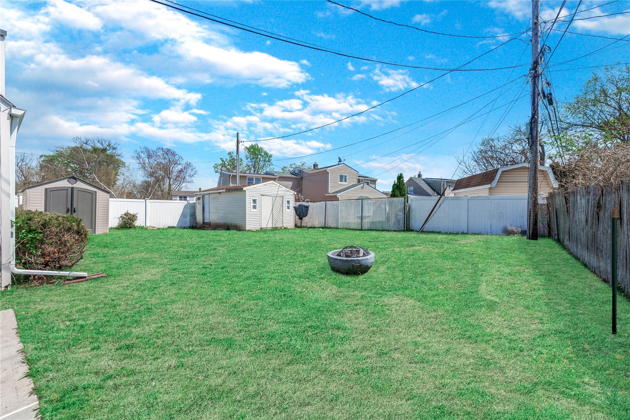 30 Harrow Lane, Levittown, New York image 11