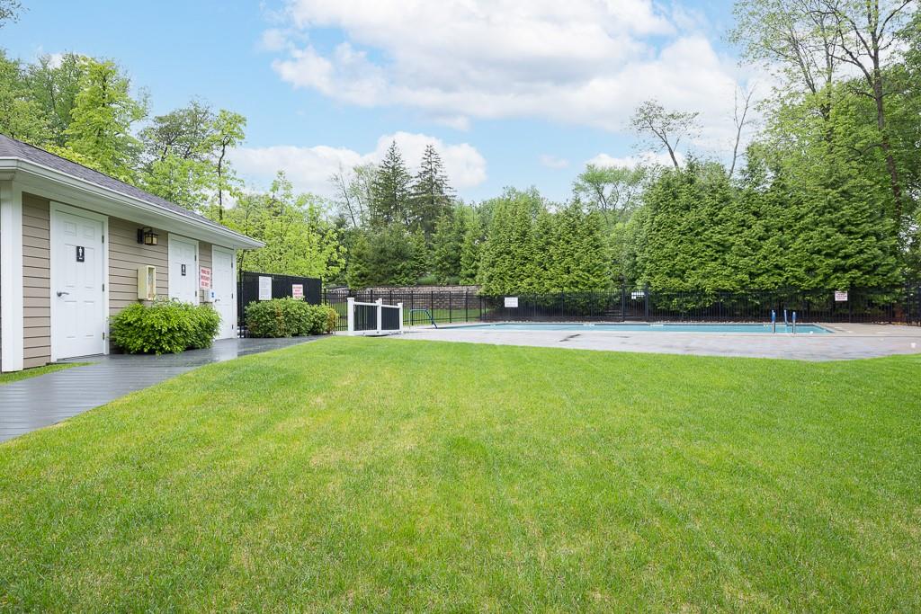 68 Michael Roberts Court, Pearl River, New York image 22