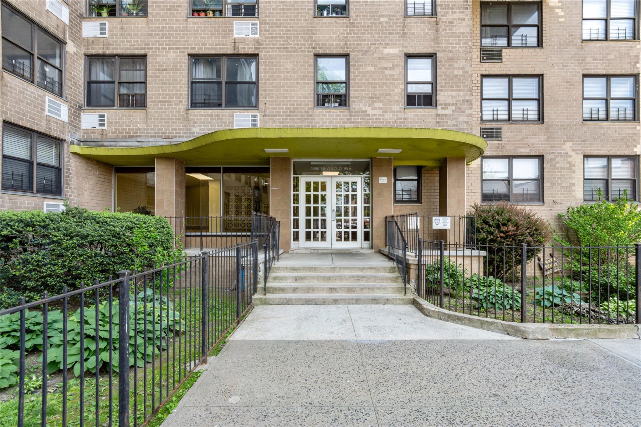 1966 Newbold Avenue #605, Bronx, New York image 22