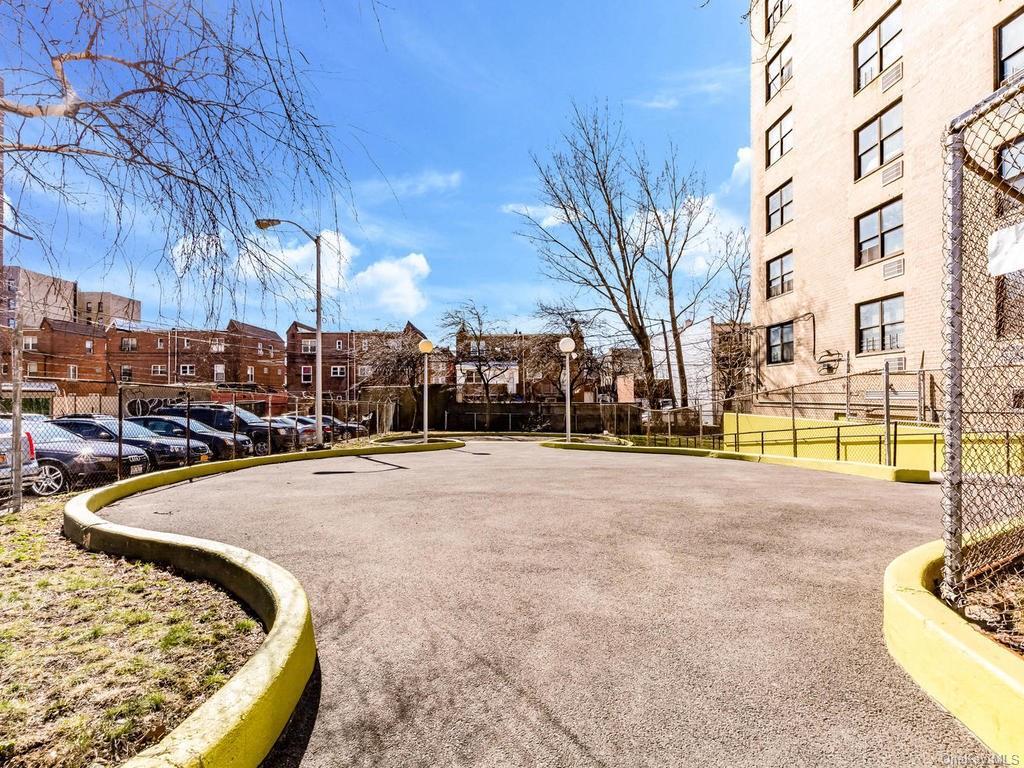 1966 Newbold Avenue #605, Bronx, New York image 26