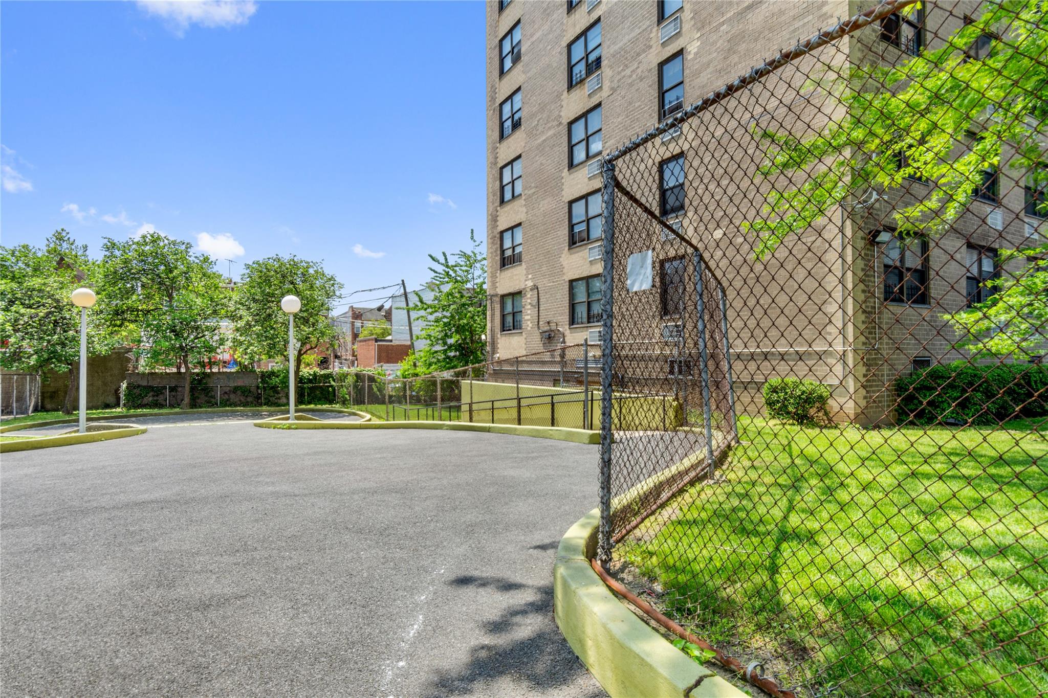 1966 Newbold Avenue #605, Bronx, New York image 25