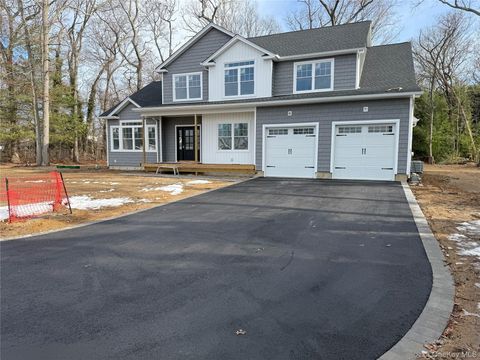 Photo of 1 Lotto Court, Lake Grove, NY 11755 (MLS # 949243)