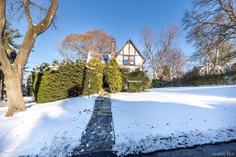 3 Ridgecrest E Scarsdale NY 10583