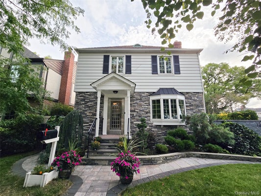 ADDRESS PRIVATE, OAKLAND GARDENS, NY  - Image bb6367f2d4b2b5d5b7f4afbe6cc55020/789754843