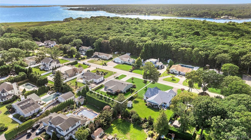 Photo of 5 Canvasback Lane, East Quogue, NY 11942 (MLS # 917811)