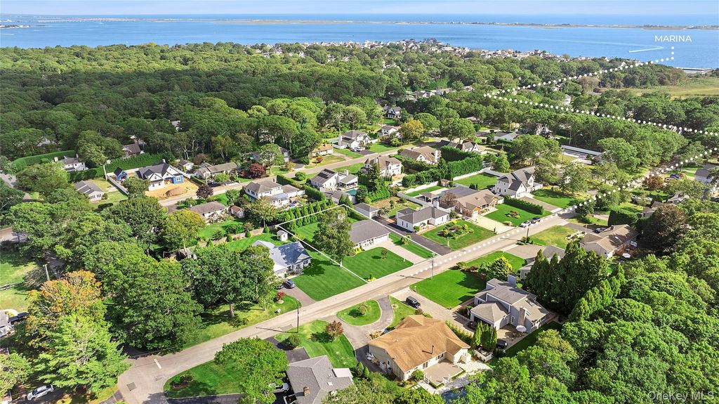 Photo of 5 Canvasback Lane, East Quogue, NY 11942 (MLS # 917811)